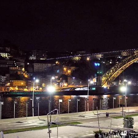 Panorama Ribeira Gaia Apartamento *